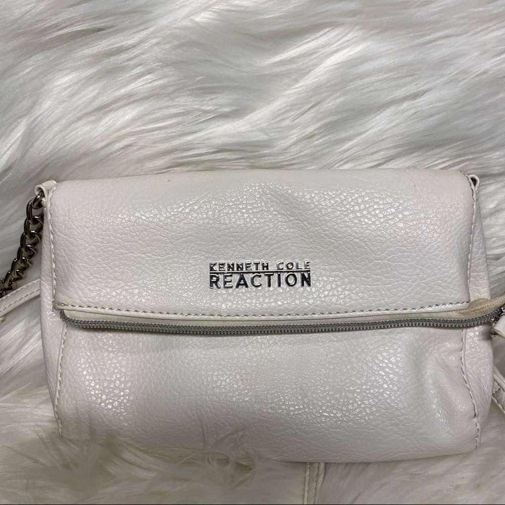 Kenneth Cole Reaction Crossbody Bag - Picture 7 of 7
